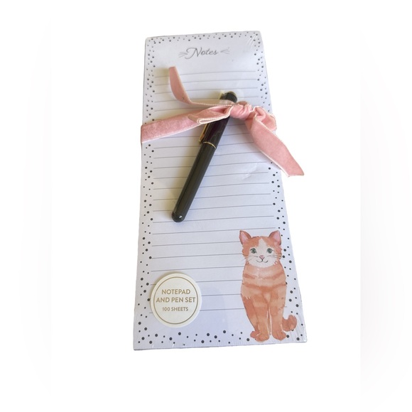 NWT Gift Ready Magnetic Cat Note Pad with Pen - Picture 1 of 2